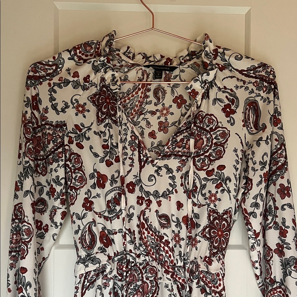 Banana Republic Floral Paisley Tie-Neck Dress in White and Rust